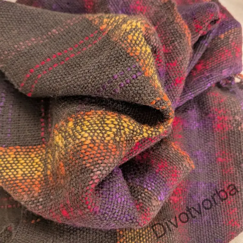 Šála - duhová, hnědá, ručně tkaná z akrylové příze